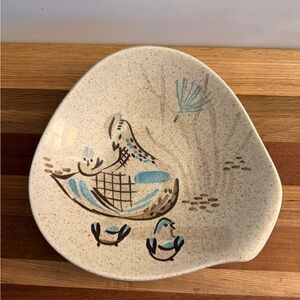 Red Wing Pottery Bob White Quail Serving Bowl